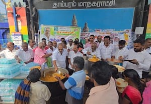  த.மா.கா., தலைவர் ஜி.கே.வாசன் பிறந்த நாளில் அன்னதானம்