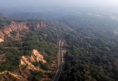 ஆரவல்லி மலைத்தொடர் மறுவரையறை வழக்கு; பழைய தீர்ப்பை நிறுத்தி வைத்தது உச்சநீதிமன்றம்