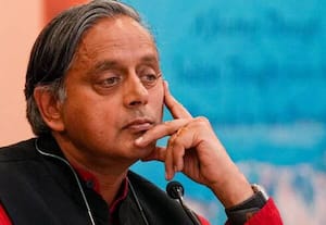 எந்தவொரு இந்தியரும் தங்கள் சொந்த மண்ணில்...; காங்கிரஸ் எம்பி சசி தரூர் வலியுறுத்தல்