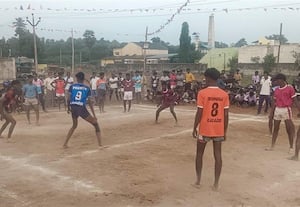  மூங்கில்துறைப்பட்டில் கபடி போட்டி