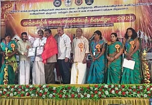 தேனி ஆசிரியருக்கு விருது