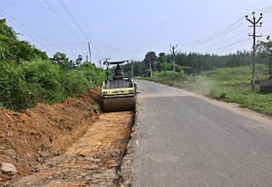  இரும்பை ரோடு விரிவாக்கப் பணி துவக்கம்