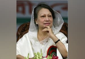  வங்கதேசத்தின் முதல் பெண் பிரதமர் பேகம் கலிதா ஜியா காலமானார்