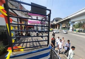  ஆங்கில புத்தாண்டு கொண்டாட்டம்; போலீஸ் கண்காணிப்பில் பல பகுதிகள்