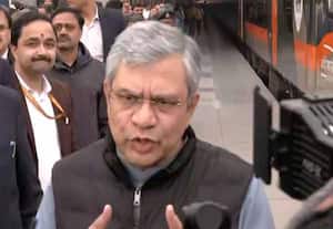 பயணிகளின் வசதி, பாதுகாப்பை கருத்தில் கொண்டு உருவான வந்தே பாரத் ஸ்லீப்பர் ரயில்; அஷ்வினி வைஷ்ணவ்