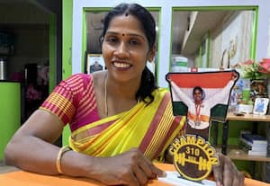 50 வயதில் பளு துாக்கும் போட்டியில் தங்கம்: சிவகாசி பாண்டி மாதேவியின் சாதனை