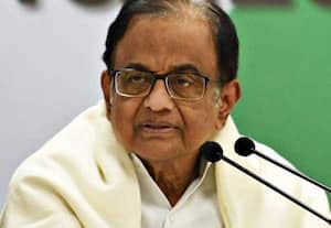 வரி வருவாயைப் பெருக்குவதில் கவனம் செலுத்துங்கள்; அரசுக்கு சொல்கிறார் ப.சிதம்பரம்!