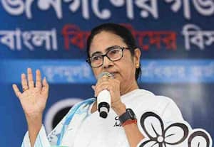 எஸ்ஐஆர் பணிகளை உடனே நிறுத்த வேண்டும்: தேர்தல் கமிஷனுக்கு மம்தா கடிதம்