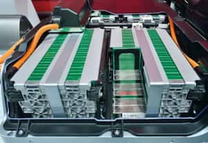  மின்சார வாகன பேட்டரிகளுக்கும் 'ஆதார்' போன்று அடையாள எண் போக்குவரத்து அமைச்சகம் திட்டம்