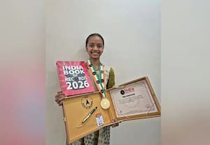  இளம் எழுத்தாளினியான 4ம் வகுப்பு மாணவி