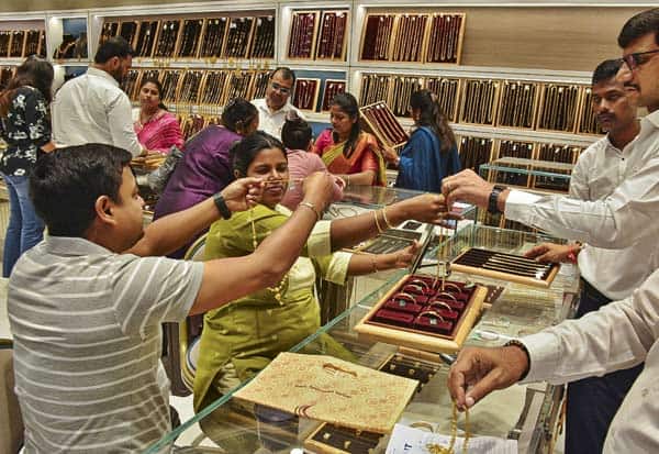 தங்கம் விலை சவரனுக்கு 560 ரூபாய் உயர்வு