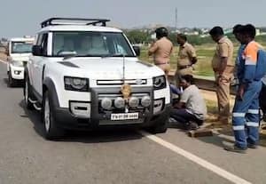  திருப்பரங்குன்றம் அருகே 'பஞ்சரான' முதல்வரின் கார்