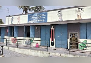  செயல்படாத அங்கன்வாடி மையம் ஊத்துக்காடில் குழந்தைகள் அவதி