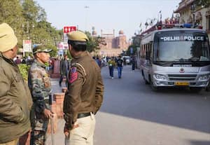 டில்லியில் சட்டவிரோதமாக தங்கியிருந்த வங்கதேசத்தினர் 25 பேர் கைது