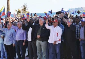 அமெரிக்க தாக்குதலில் வெனிசுலாவில் 100 பேர் பலி