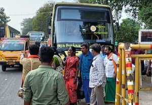 டிக்கெட் எடுக்க மறுத்து பயணி அடம்; போலீஸ் ஸ்டேஷன் சென்ற அரசு பஸ்