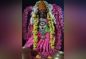  வராஹி அம்மனுக்கு அபிஷேகம்