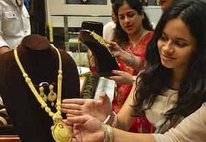 ஆபரண தங்கம் விலை சவரனுக்கு ரூ.400 உயர்வு