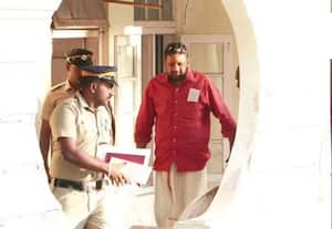 சபரிமலை தங்கம் கொள்ளை: வழக்கில் தந்திரி கண்டரரு ராஜீவரரு கைது