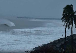 வங்கக்கடலில் நிலவும் காற்றழுத்த தாழ்வு மண்டலம் இன்று கரையை கடக்கும்: வானிலை மையம் கணிப்பு