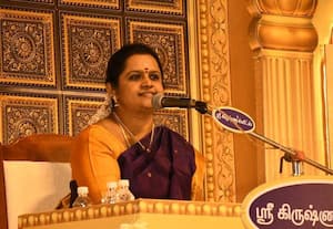  'இறைவனின் பிம்பமே நாம் என வழிகாட்டியவர் ஆதிசங்கரர்'