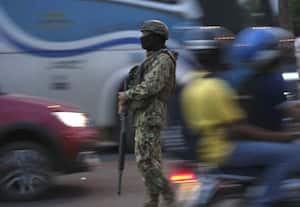 ஈக்வடாரில் கொடூரம்...  தலை துண்டித்து 5 பேர் கொலை செய்யப்பட்ட அதிர்ச்சி