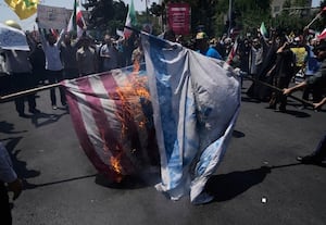 அதிபர் டிரம்புக்கு மறக்க முடியாத பாடம் கற்பிக்கப்படும்; ஈரான் பார்லி சபாநாயகர் எச்சரிக்கை