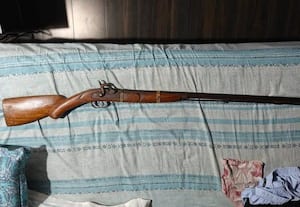  காபி தோட்டத்தில் மர்ம நபர்கள் துப்பாக்கியை போட்டுவிட்டு ஓட்டம்