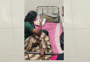 அரசு மருத்துவமனையில் மேற்கூரை பெயர்ந்து விழுந்து பெண் படுகாயம்