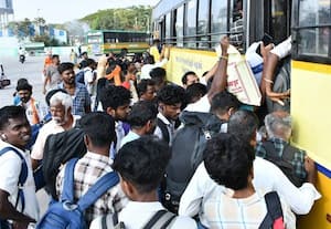  1.10 லட்சம் பேர் சொந்த ஊர் பயணம் 