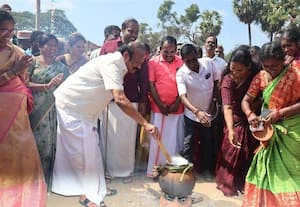  சமத்துவ பொங்கல் விழா : அமைச்சர் பன்னீர்செல்வம் பங்கேற்பு