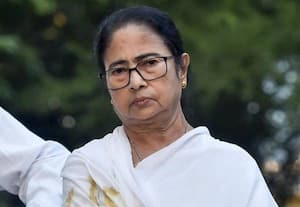 மே.வங்க முதல்வர் மம்தாவுக்கு சுப்ரீம் கோர்ட் கண்டிப்பு!: ஈ.டி., சோதனையில் குறுக்கிடுவதா என கேள்வி