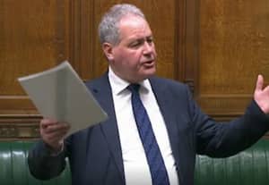 வங்கதேசத்தில் ஹிந்துக்கள் மீதான தாக்குதல்; பிரிட்டன் பார்லியில் எம்பி காட்டம்