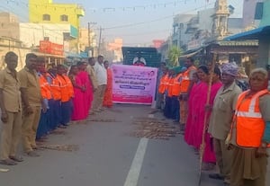  பேரூராட்சியில் குப்பை திருவிழா 