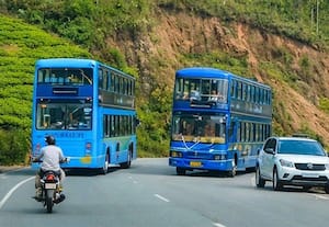  ' டபுள் டெக்கர்' பஸ்களுக்கு சுற்றுலா பயணிகள் வரவேற்பு