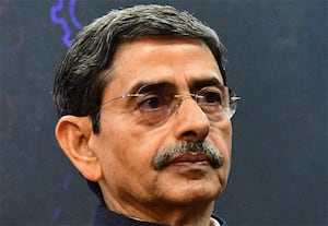  தமிழக இன்ஜி., கல்லுாரிகளில் தரமான கல்வி இல்லை: கவர்னர் ரவி வேதனை