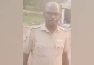  பெண் போலீசாரை கழிப்பறையில் வீடியோ எடுத்த எஸ்.எஸ்.ஐ., கைது