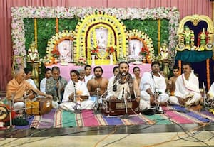  விவேகானந்தா பள்ளியில் சத்சங்க பஜனை