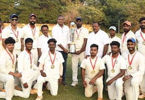  மாவட்ட அளவிலான கிரிக்கெட்  போட்டி: காஸ்மோபாலிட்டன் அணி சாம்பியன்