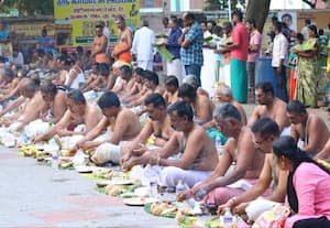  தை அமாவாசை: நீர்நிலைகளில் தர்ப்பணம் கொடுக்க குவிந்த மக்கள்