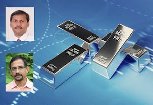 வெள்ளி முதலீடு:﻿ விலை குறைவதற்காக காத்திருக்கலாமா?