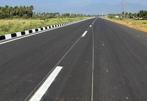  இறுதிகட்டத்தில் மேற்குப்புறவழிச்சாலை பணி 11 கி.மீ., துாரத்தை  10 நிமிடத்தில் கடக்கலாம்