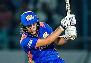 டில்லி இரண்டாவது வெற்றி * மும்பை அணி ஏமாற்றம்