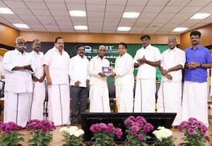  'கவர்னருக்கும் அரசுக்கும் உள்ள பிரச்னையில் மாணவர்கள் பாதிப்பு'