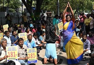 யோகாசனங்கள் செய்து நுாதன போராட்டம்; பகுதி நேர ஆசிரியர்கள் 600 பேர் கைது