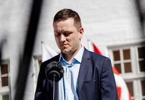 படையெடுப்பை எதிர்கொள்ள தயாராக இருங்கள் ; அதிகாரிகளை உஷார்படுத்தும் கிரீன்லாந்து பிரதமர்