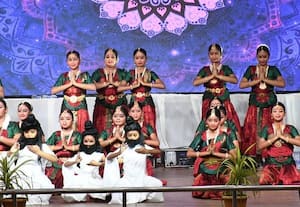 தத்துவத்தை சட்டமாக்க முடியாது; சமூகம் கடைபிடிக்க வேண்டும்; குறளாசிரியர் மாநாட்டில் அறிவுறுத்தல்