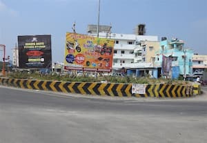 திருவள்ளூர் : புகார் பெட்டி;  திருத்தணி நகராட்சியில் பேனர்கள் அகற்றப்படுமா?