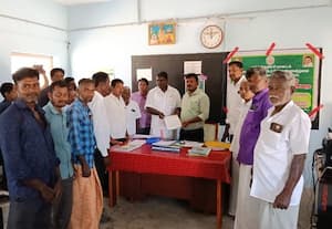  கறிக்கோழி வளர்ப்பு விவசாயிகள் மனு கொடுக்கும் போராட்டம்