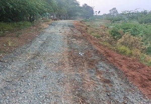  கொட்டக்குடியில் தரமற்ற மெட்டல் ரோடு